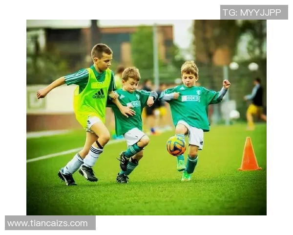 足球明星子女最可爱排行榜谁是球场外的萌娃最受欢迎小明星